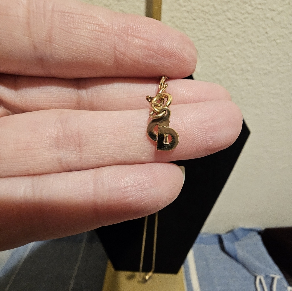 Christian Dior Gold Rhinestone Shell Necklace - Picture 14 of 14